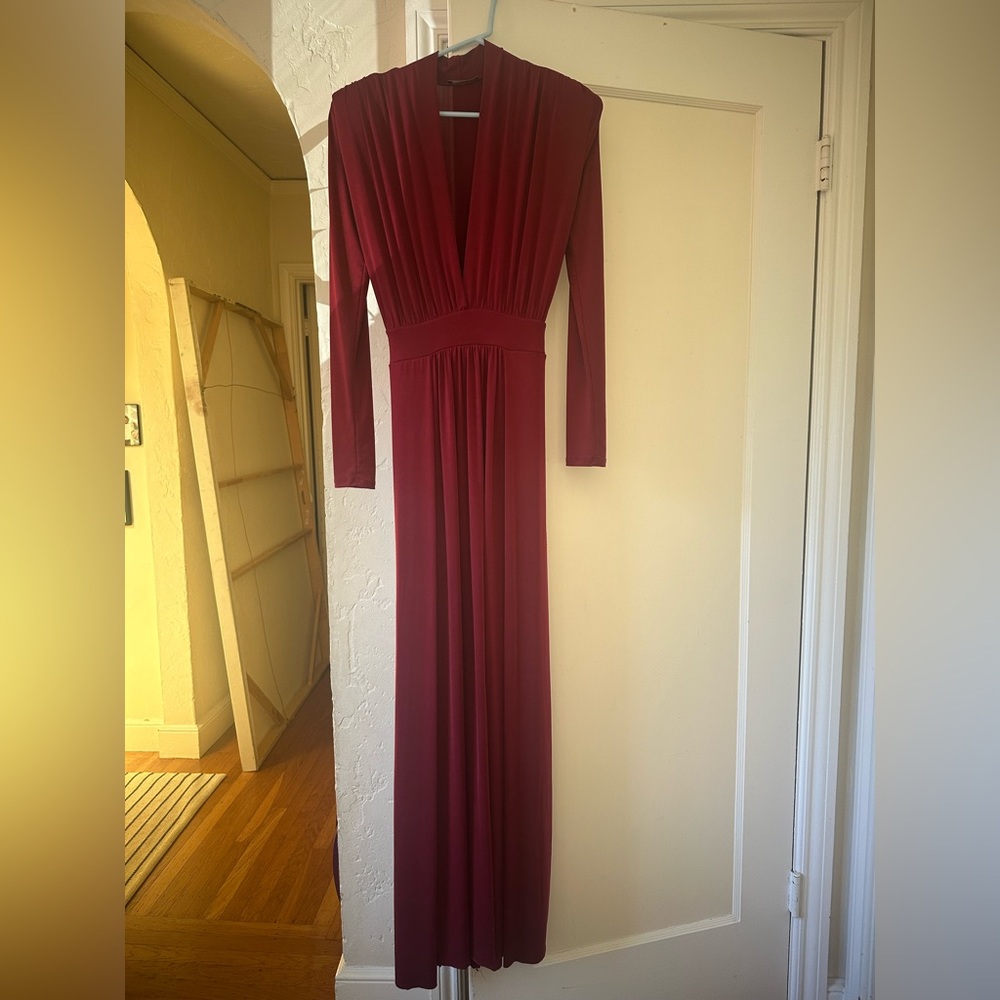 Elegant Burgundy Long Sleeve Dress